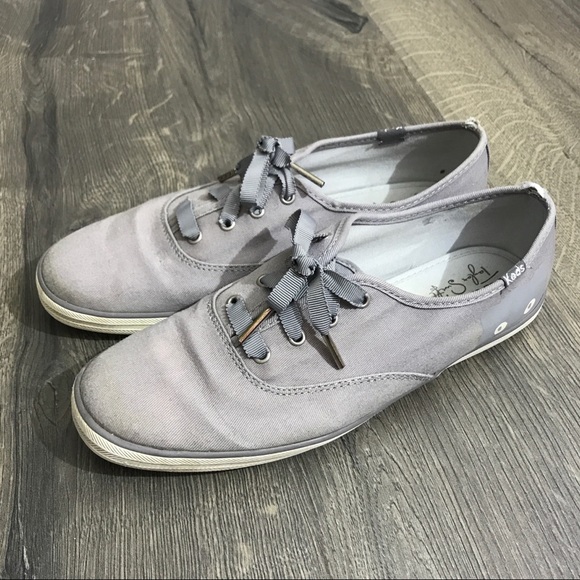 taylor swift keds cat